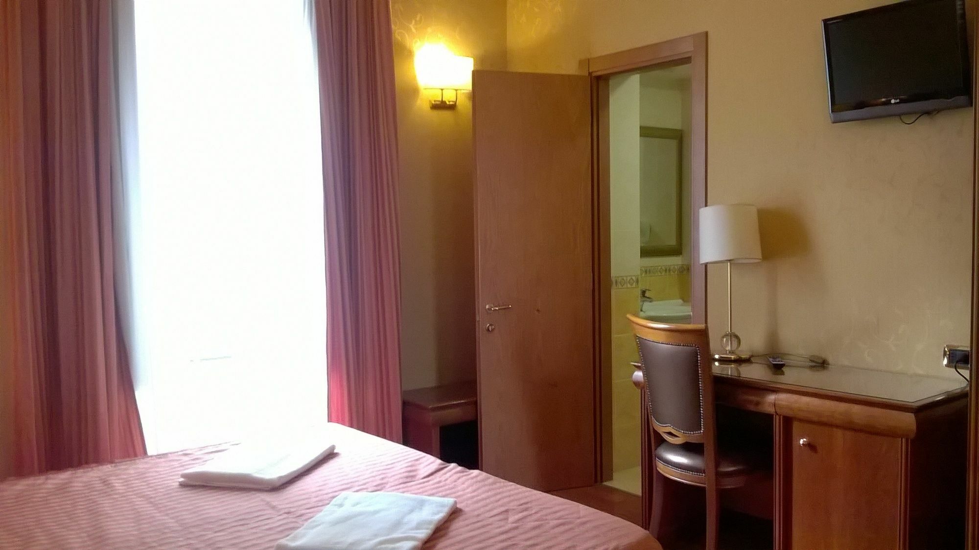 Wonderful In Rome Hotel Exterior foto